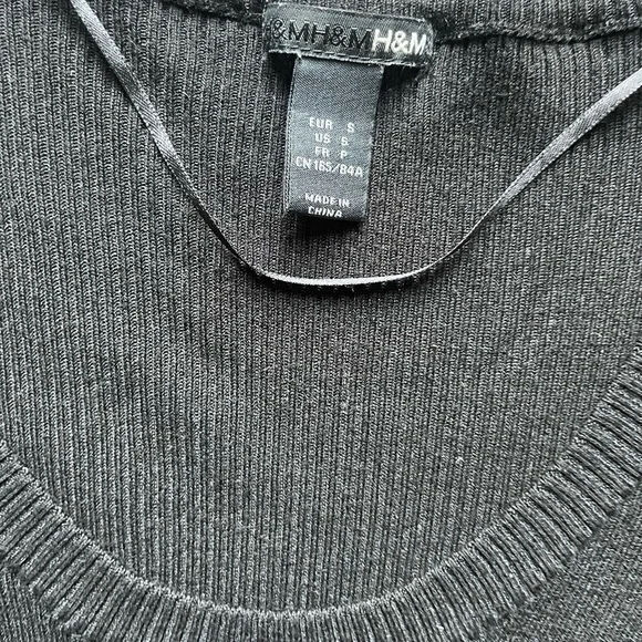 Black Puffy Long Sleeve Mini Sweater Dress Small H&M - Picture 5 of 7